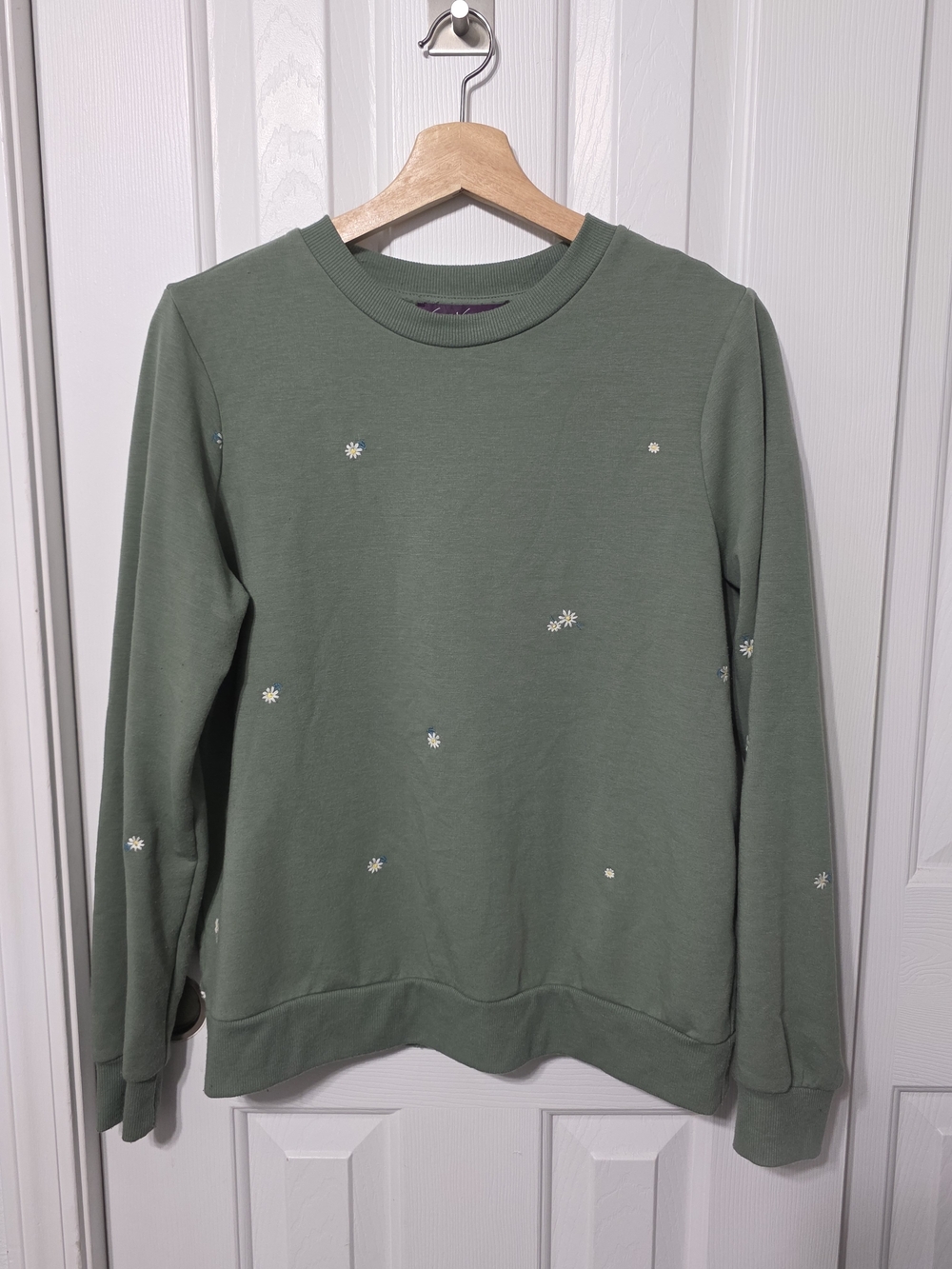 Green Embroidered Sweater, Small